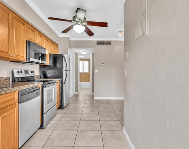 2190 Se 5th Street - Photo Thumbnail 14