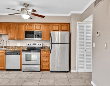 2190 Se 5th Street - Photo Thumbnail 10