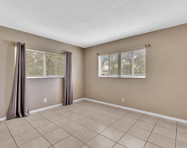2190 Se 5th Street - Photo Thumbnail 15