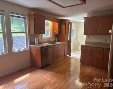 328 Bloody Fork Road - Photo Thumbnail 10