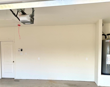 308 Curt Street - Photo Thumbnail 12