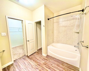 308 Curt Street - Photo Thumbnail 18