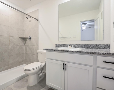6021 Merryvale Lane - Photo Thumbnail 9