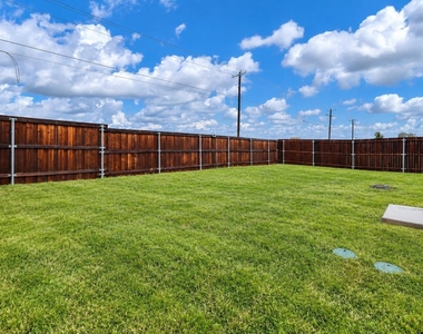 6021 Merryvale Lane - Photo Thumbnail 19