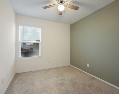 6021 Merryvale Lane - Photo Thumbnail 14