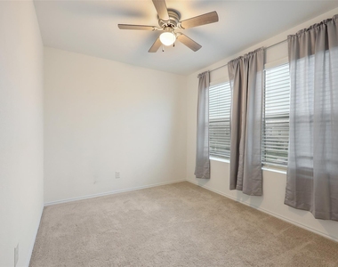 6021 Merryvale Lane - Photo Thumbnail 17
