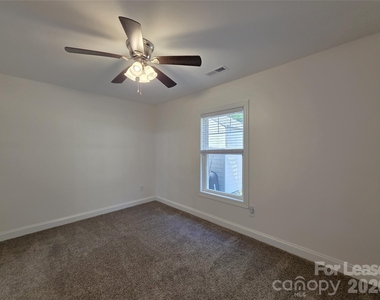 710 Irene Avenue - Photo Thumbnail 12