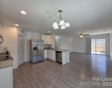 710 Irene Avenue - Photo Thumbnail 5