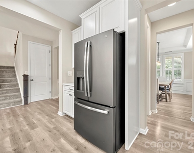 5519 Braddock Mill Way - Photo Thumbnail 8
