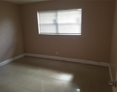 1870 Nw 60th Avenue - Photo Thumbnail 7