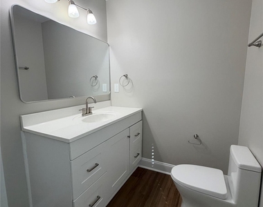 1015 4th Avenue - Photo Thumbnail 22