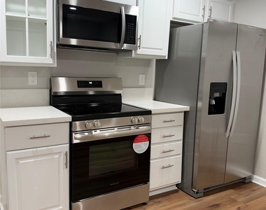 1015 4th Avenue - Photo Thumbnail 8