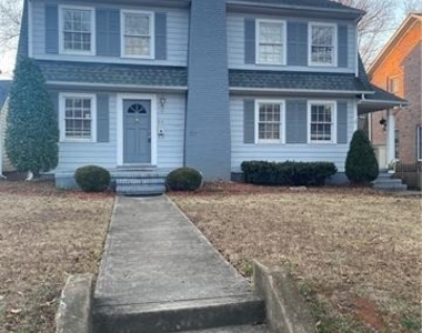 614 Woodruff Place - Photo Thumbnail 3