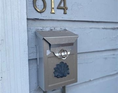 614 Woodruff Place - Photo Thumbnail 5
