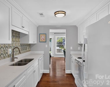 8333 Knights Bridge Road - Photo Thumbnail 7