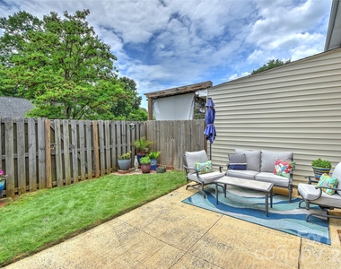 8333 Knights Bridge Road - Photo Thumbnail 25