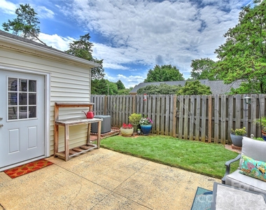 8333 Knights Bridge Road - Photo Thumbnail 27