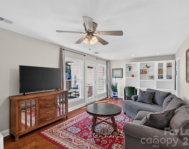 8333 Knights Bridge Road - Photo Thumbnail 1