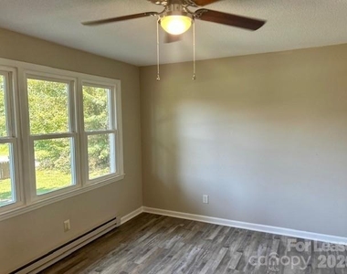 3465 Smokehouse Court - Photo Thumbnail 2