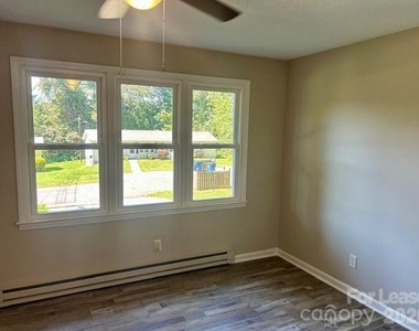 3465 Smokehouse Court - Photo Thumbnail 3