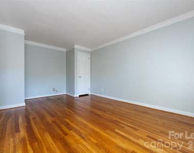 104 Colville Road - Photo Thumbnail 9