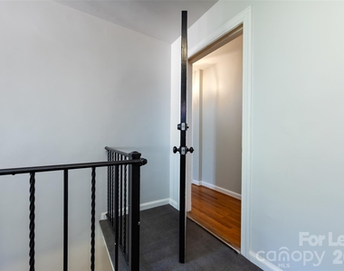 104 Colville Road - Photo Thumbnail 7