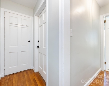 104 Colville Road - Photo Thumbnail 8