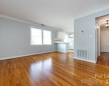104 Colville Road - Photo Thumbnail 11