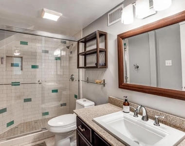 2116 Oak Brook Drive - Photo Thumbnail 7