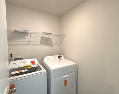 7640 Bainbridge Road - Photo Thumbnail 13