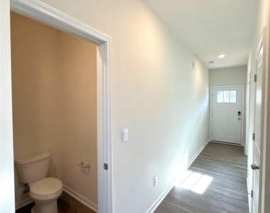 7640 Bainbridge Road - Photo Thumbnail 6