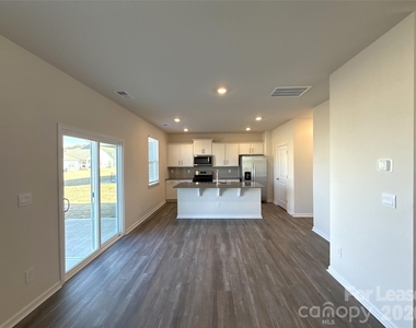 7640 Bainbridge Road - Photo Thumbnail 2