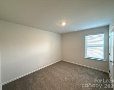 7640 Bainbridge Road - Photo Thumbnail 12
