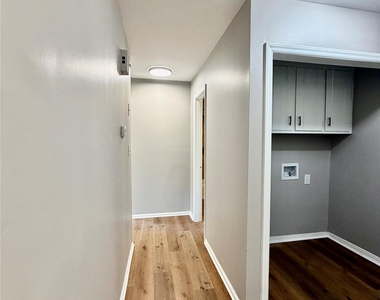 3517 Cross Winds Drive - Photo Thumbnail 17