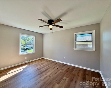 3517 Cross Winds Drive - Photo Thumbnail 28