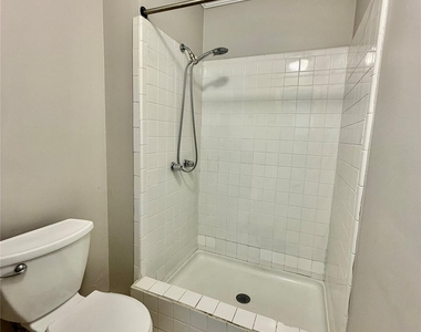 3517 Cross Winds Drive - Photo Thumbnail 22