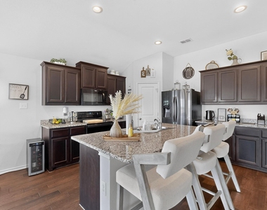 11700 Aldermoor Court - Photo Thumbnail 6