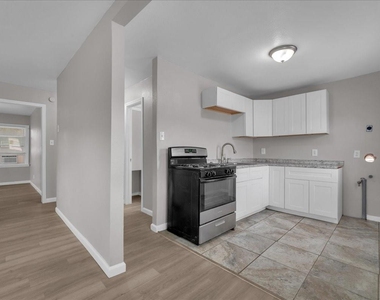 5528 Rickenbacker Place - Photo Thumbnail 10