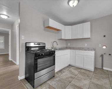 5528 Rickenbacker Place - Photo Thumbnail 2