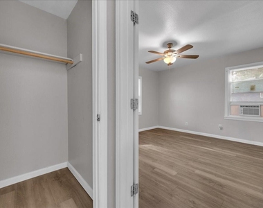 5528 Rickenbacker Place - Photo Thumbnail 24