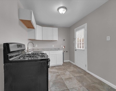 5528 Rickenbacker Place - Photo Thumbnail 13