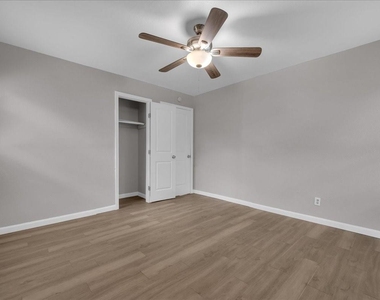 5528 Rickenbacker Place - Photo Thumbnail 23