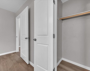 5528 Rickenbacker Place - Photo Thumbnail 28