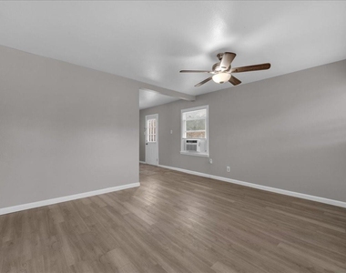 5528 Rickenbacker Place - Photo Thumbnail 6