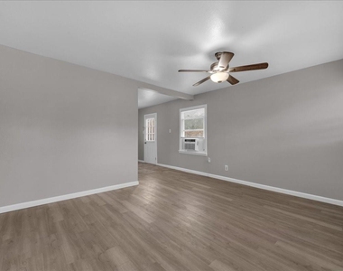 5528 Rickenbacker Place - Photo Thumbnail 5