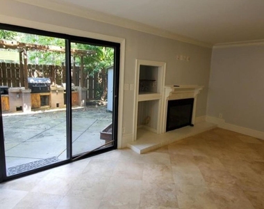 8012 Horse Chestnut Lane - Photo Thumbnail 4