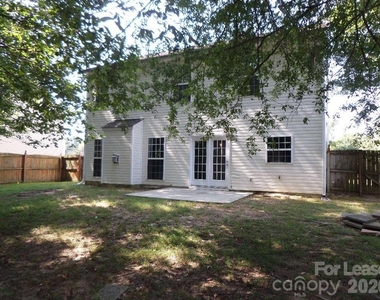 2220 Waters Trail Drive - Photo Thumbnail 11