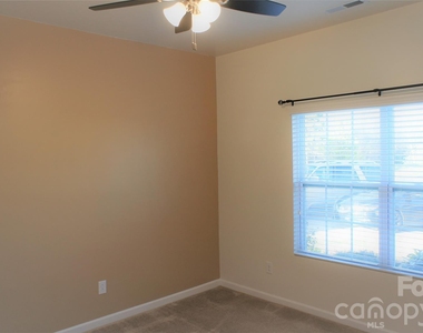 1504 Chilford Court - Photo Thumbnail 4