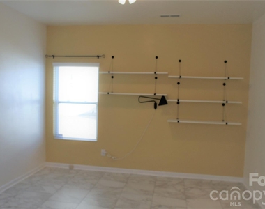 1504 Chilford Court - Photo Thumbnail 16