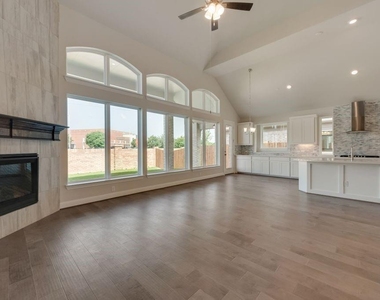 7623 Kiowana Court - Photo Thumbnail 6